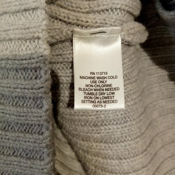 Women's Cable Knit Sweater XL Grey Liz Claiborne V-Neck Button detail EXC - Picture 9 of 9
